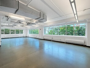55 Prospect St, Brooklyn, NY for lease Interior Photo- Image 2 of 6