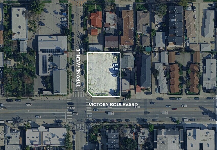 Victory Blvd, Van Nuys, CA à vendre - Aérien - Image 1 de 2