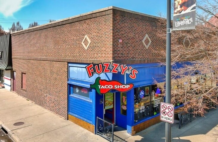 1115 Massachusetts St, Lawrence, KS à vendre Photo du bâtiment- Image 1 de 1