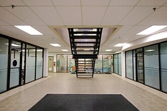 9816 Hardin St, Fort McMurray, AB for lease Interior Photo- Image 2 of 4