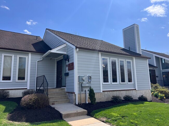 Plus de détails pour 300 N Pottstown Pike, Exton, PA - Bureau à vendre