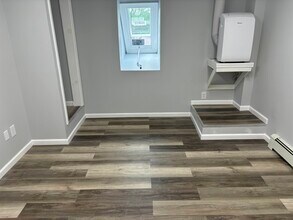 796-824 Park Ave, Bloomfield, CT for lease Interior Photo- Image 1 of 8