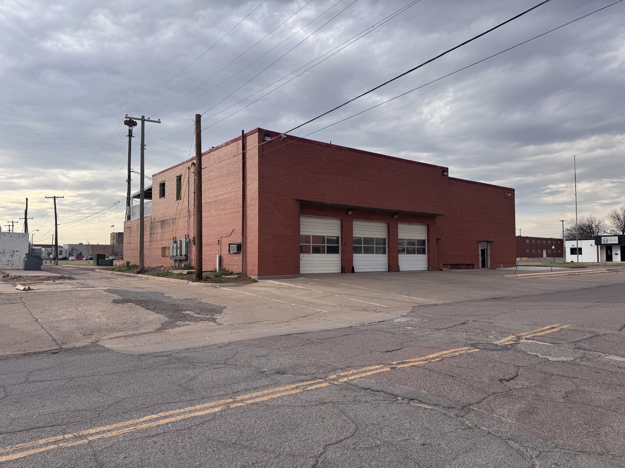 200 Commerce St, Altus, OK for lease Primary Photo- Image 1 of 6