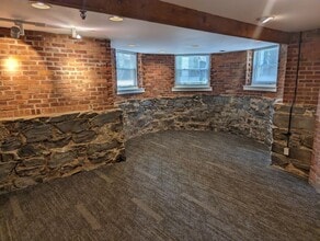 4 University Rd, Cambridge, MA for lease Interior Photo- Image 1 of 16