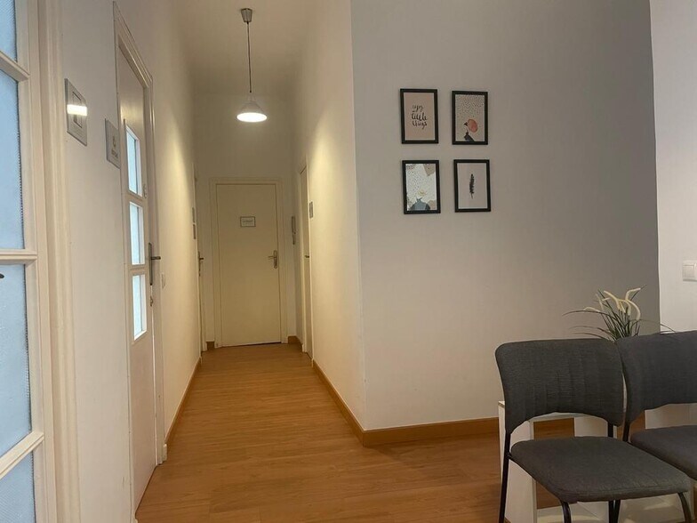 Bureau dans Córdoba à louer - Photo du bâtiment - Image 2 de 9