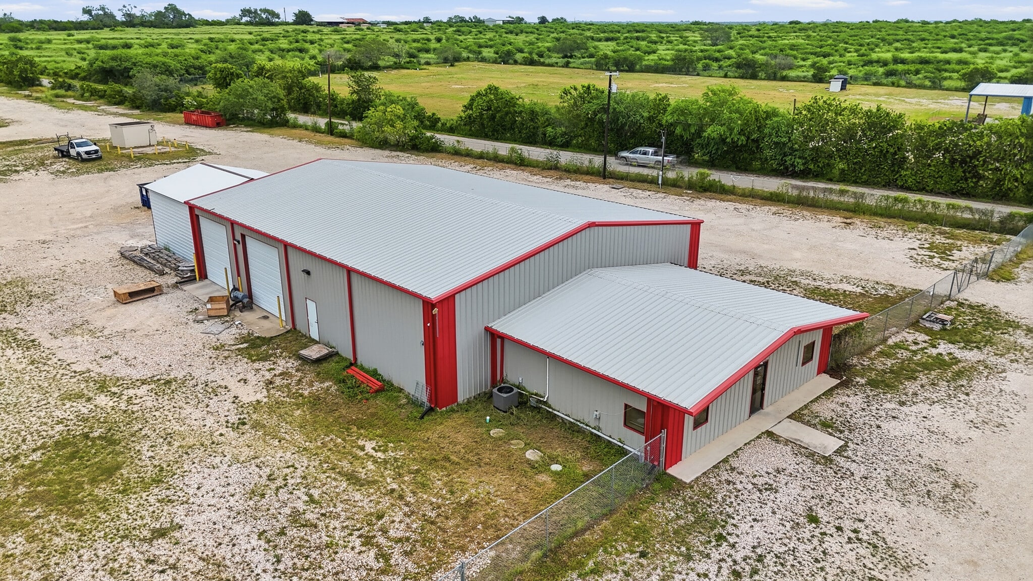 6542 County Road 145, Kenedy, TX for lease Building Photo- Image 1 of 20