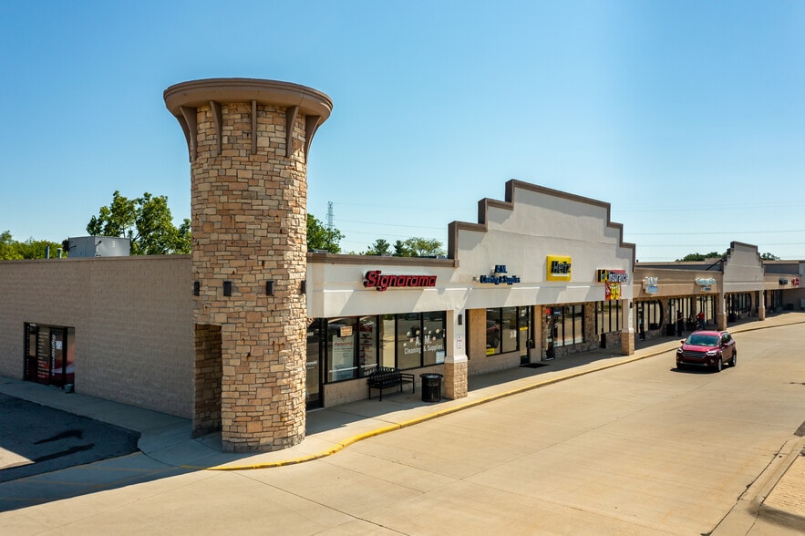 4565-4747 Washtenaw Ave, Ann Arbor, MI for lease - Aerial Video - Image 2 of 35