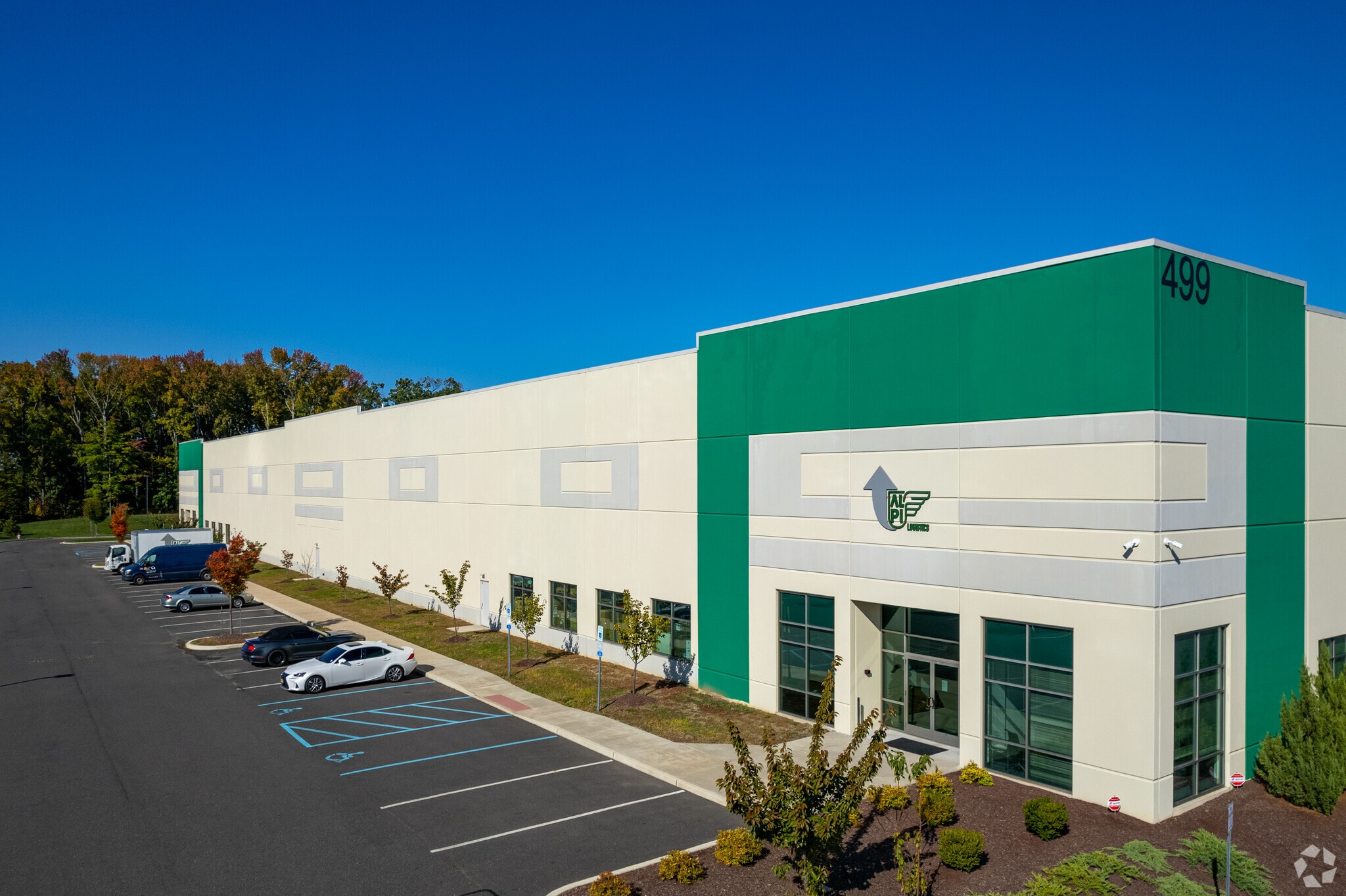 499 Commerce Dr, Burlington Township, NJ for lease Primary Photo- Image 1 of 7