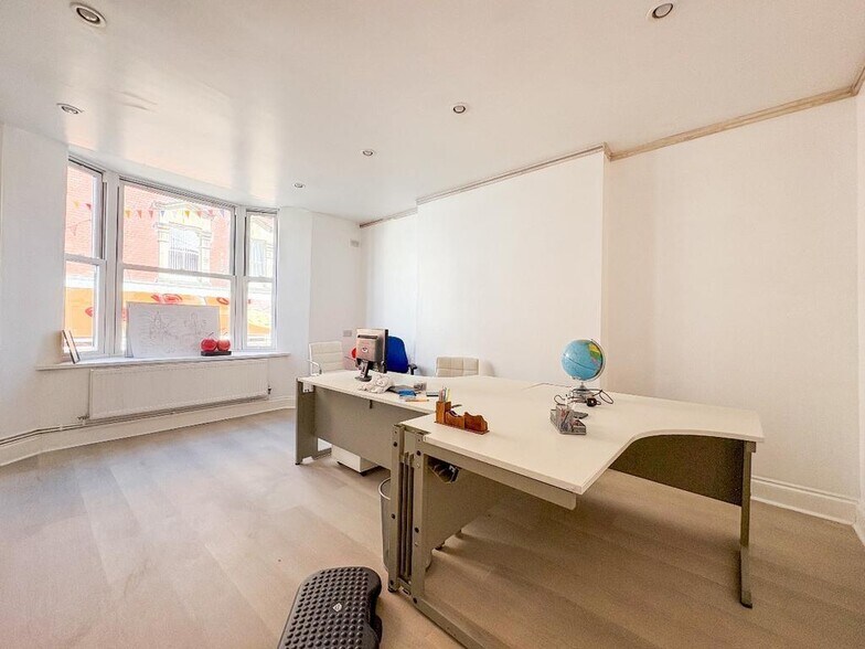 71A Bethcar St, Ebbw Vale à louer - Photo du bâtiment - Image 3 de 6