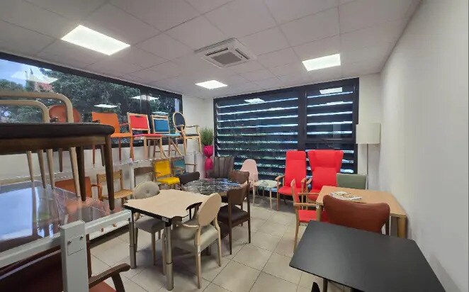 Bureau dans La Seyne-sur-Mer à vendre Photo du bâtiment- Image 1 de 7