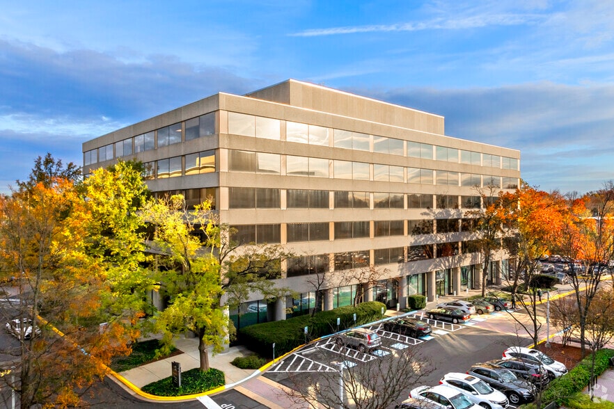 6410 Rockledge Dr, Bethesda, MD à louer - Photo du bâtiment - Image 1 de 6