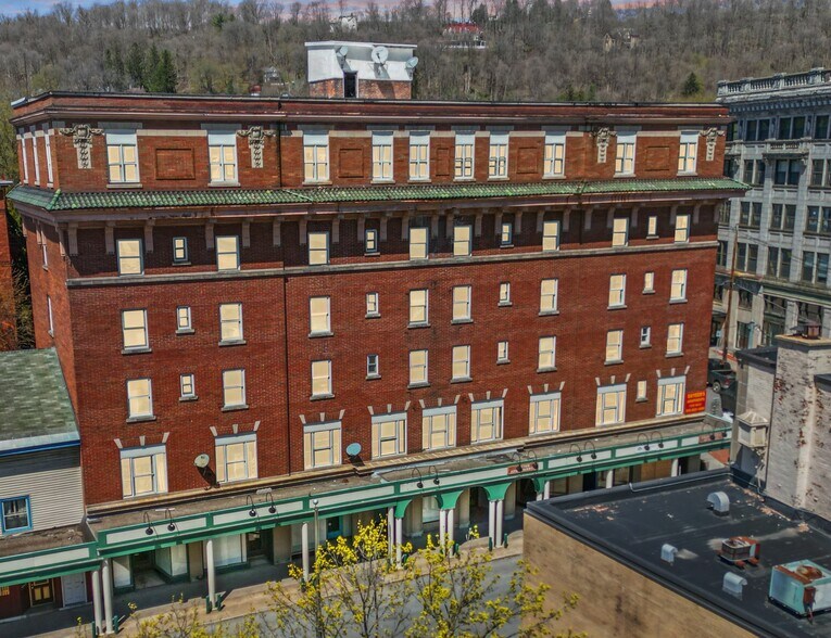 2-8 W Main St, Little Falls, NY à vendre - Photo du bâtiment - Image 1 de 73