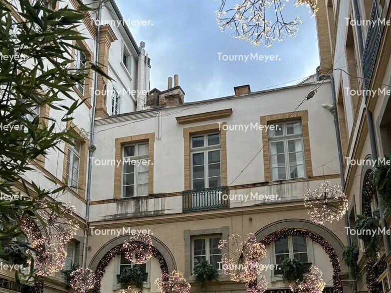 9 Rue Saint Antoine Du T, Toulouse à louer - Photo du bâtiment - Image 1 de 2