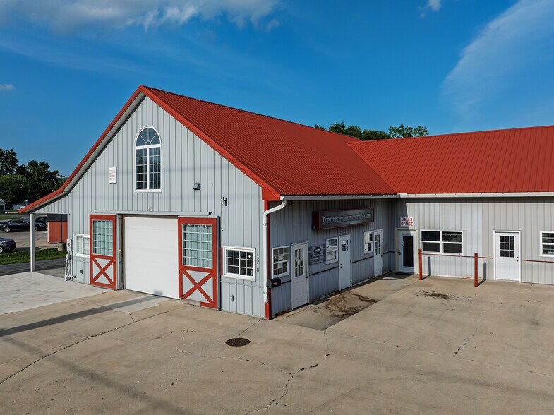 1518 S Dixon Rd, Kokomo, IN à vendre - Photo du bâtiment - Image 2 de 19