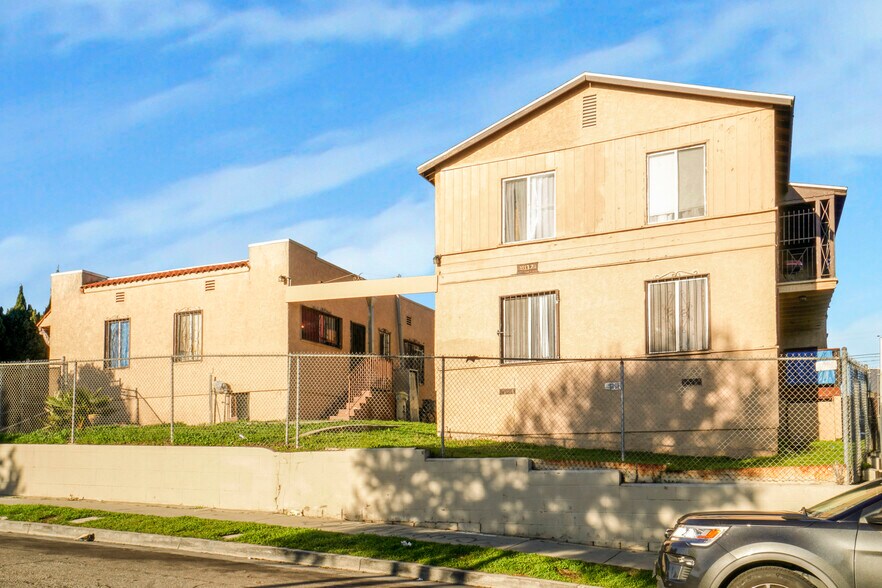 11143 Van Buren Ave, Los Angeles, CA à vendre - Photo du bâtiment - Image 3 de 11