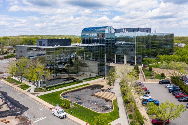 Plus de détails pour 140 E Ridgewood Ave, Paramus, NJ - Coworking à louer