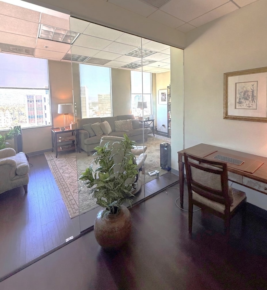 9737-9777 Wilshire Blvd, Beverly Hills, CA for lease Interior Photo- Image 1 of 3
