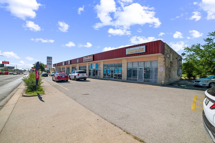 810 W Rancier Ave, Killeen, TX for lease - Building Photo - Image 2 of 10