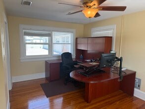 1045 9th Ave N, Saint Petersburg, FL for lease Interior Photo- Image 1 of 25