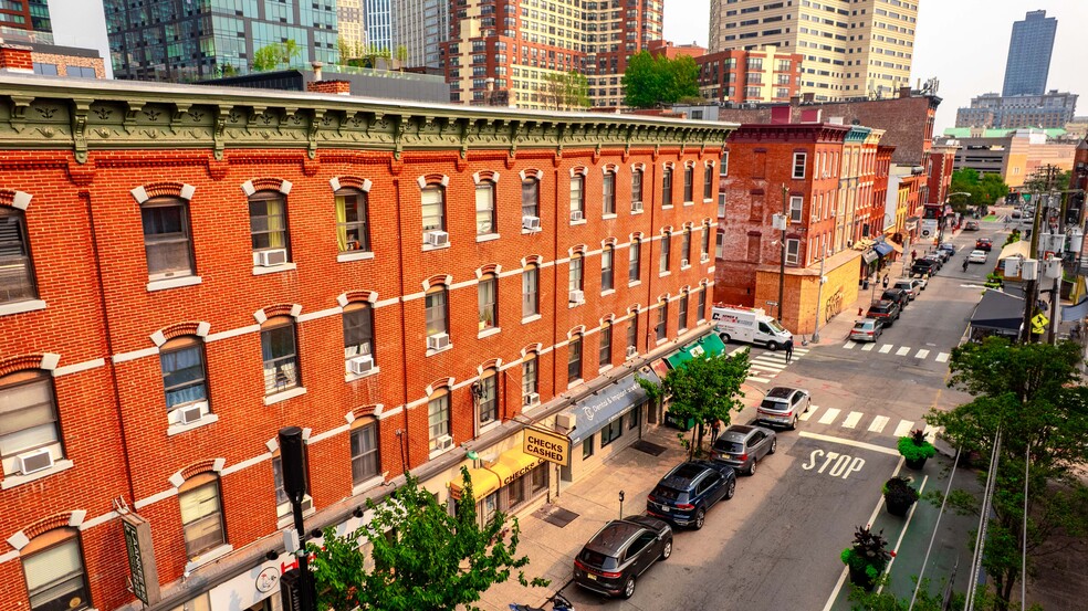 358 Grove St, Jersey City, NJ for sale - Building Photo - Image 2 of 14
