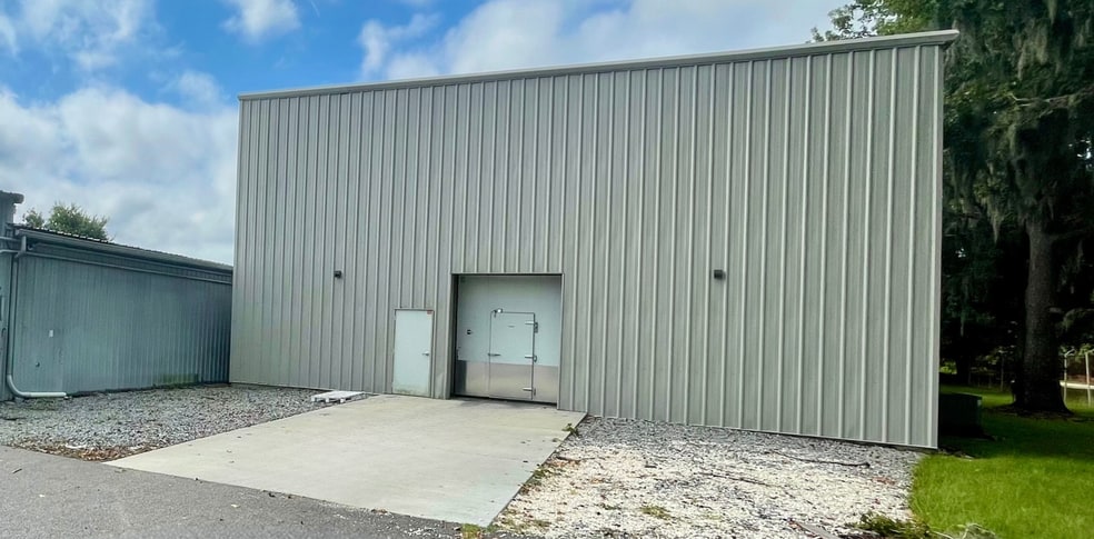 2501 E President St, Savannah, GA for lease - Building Photo - Image 2 of 12