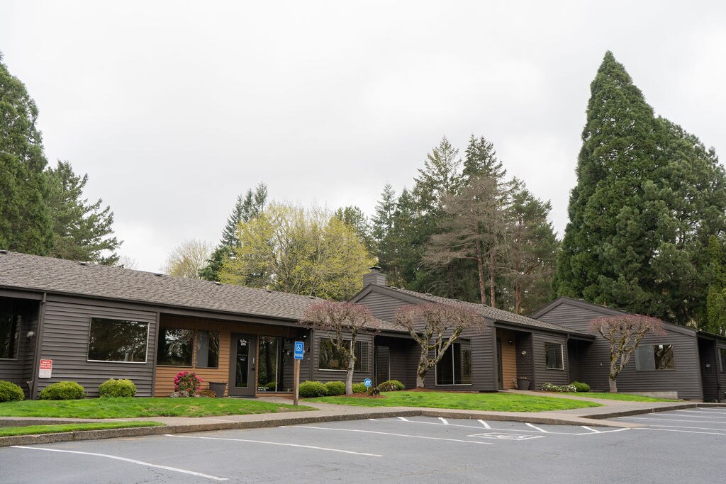 3689 SW Carman Dr, Lake Oswego, OR à vendre Photo du bâtiment- Image 1 de 14