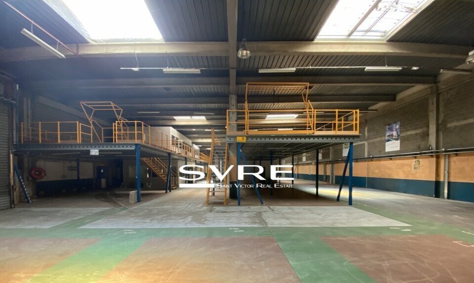 Industrial in Vitrolles for lease - Building Photo - Image 2 of 5