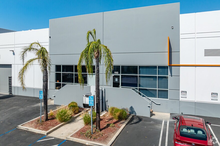 3368-3370 N San Fernando Rd, Los Angeles, CA à louer - Photo du bâtiment - Image 2 de 4