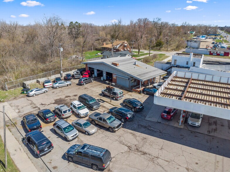 2617 Middlebelt Rd, Inkster, MI à louer - Photo du bâtiment - Image 2 de 27