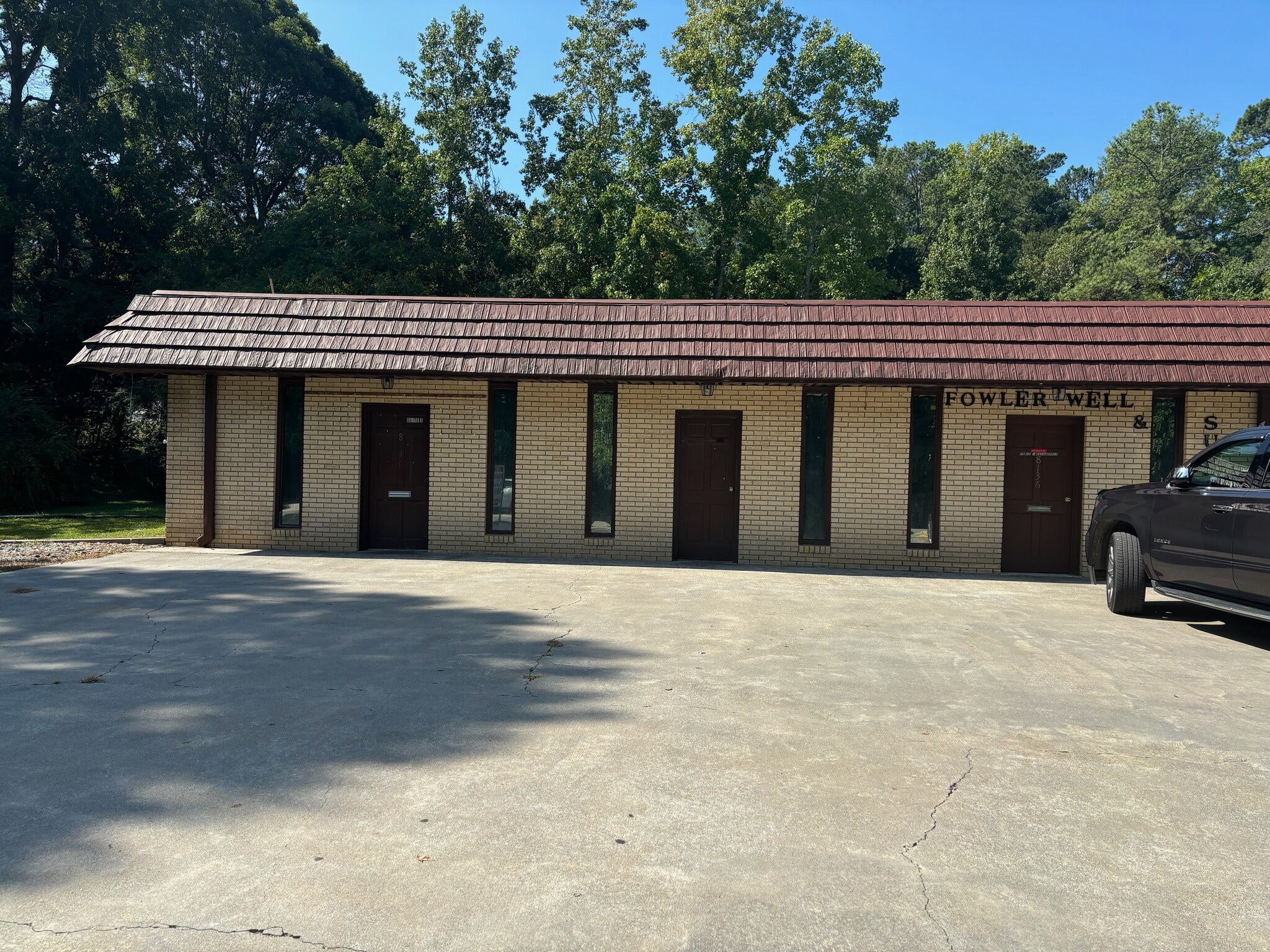 8136 Knox Bridge Hwy, Canton, GA for lease Building Photo- Image 1 of 7