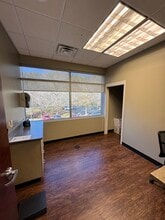 351 Wellesley Trade Ln, Cary, NC for lease Interior Photo- Image 2 of 5