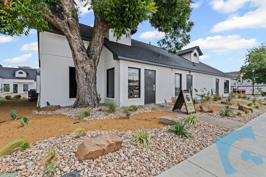 189 Elm St, Lewisville, TX for sale - Building Photo - Image 2 of 14