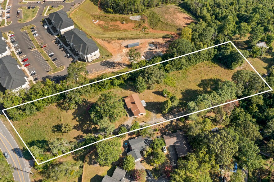 25 Goodwin Dr, Taylors, SC à vendre - Photo principale - Image 1 de 4