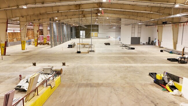 Plus de détails pour 3 Grande Blvd, Saratoga Springs, NY - Industriel à louer