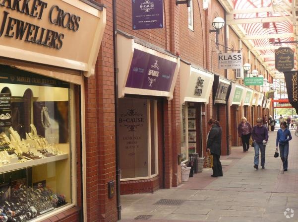 High St, Northallerton à louer - Photo du bâtiment - Image 2 de 2