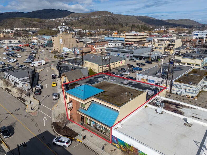 3105 Coldstream Av, Vernon, BC à vendre - Photo du bâtiment - Image 3 de 3