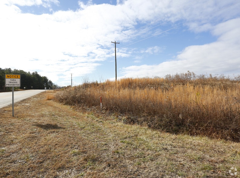 609 Alexander Love Hwy, York, SC à vendre - Photo du bâtiment - Image 2 de 4