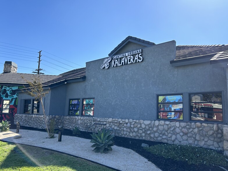 1325 N Grand Ave, Covina, CA for lease - Building Photo - Image 1 of 5