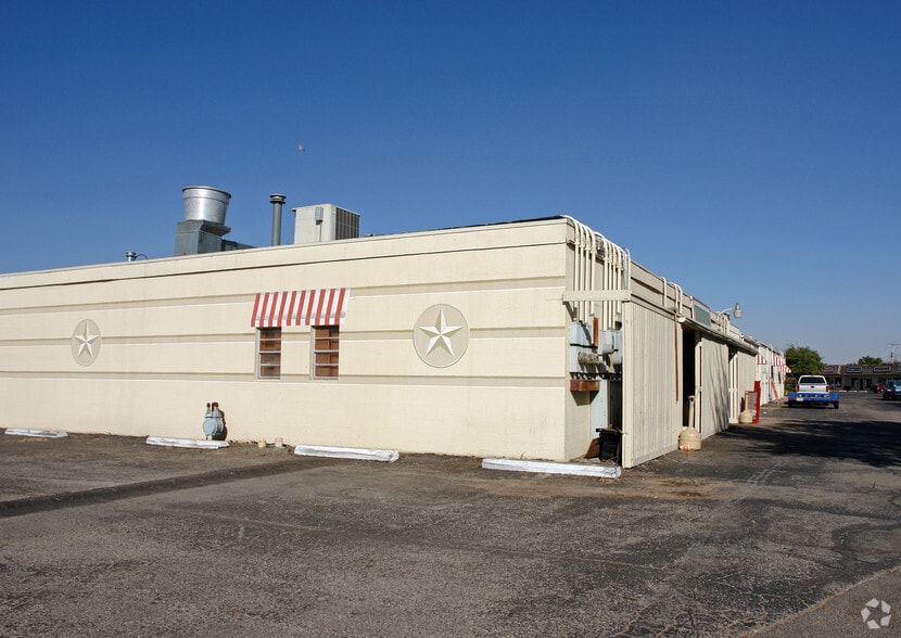 3211 Wadley Ave, Midland, TX for lease - Building Photo - Image 2 of 2