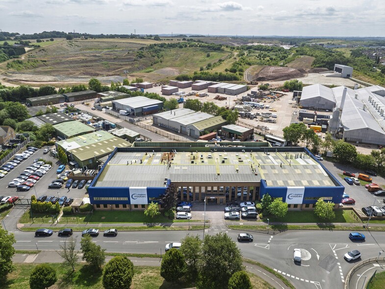 1-3 Hedging Lane Industrial Estate, Tamworth for sale - Building Photo - Image 3 of 17