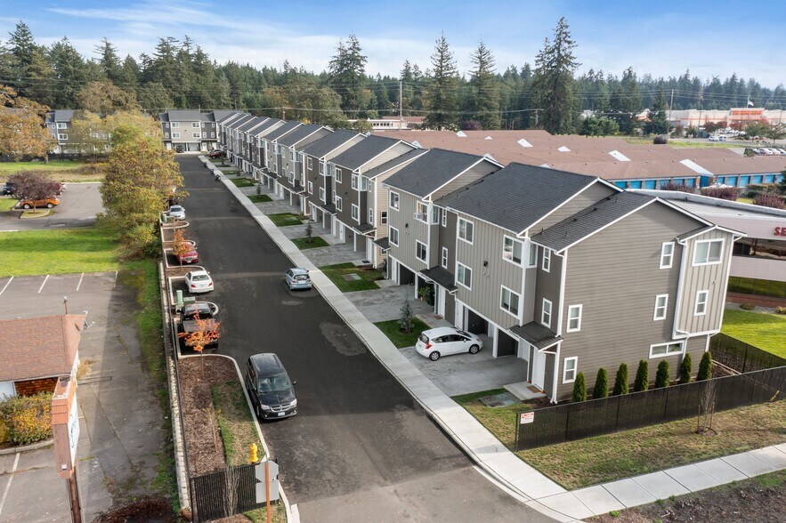 14601 1st Ave S, Tacoma, WA à vendre - Photo du bâtiment - Image 2 de 12