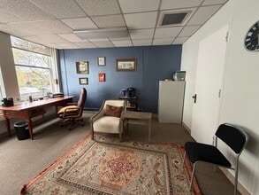 277 Martine Ave, White Plains, NY for lease Interior Photo- Image 2 of 4