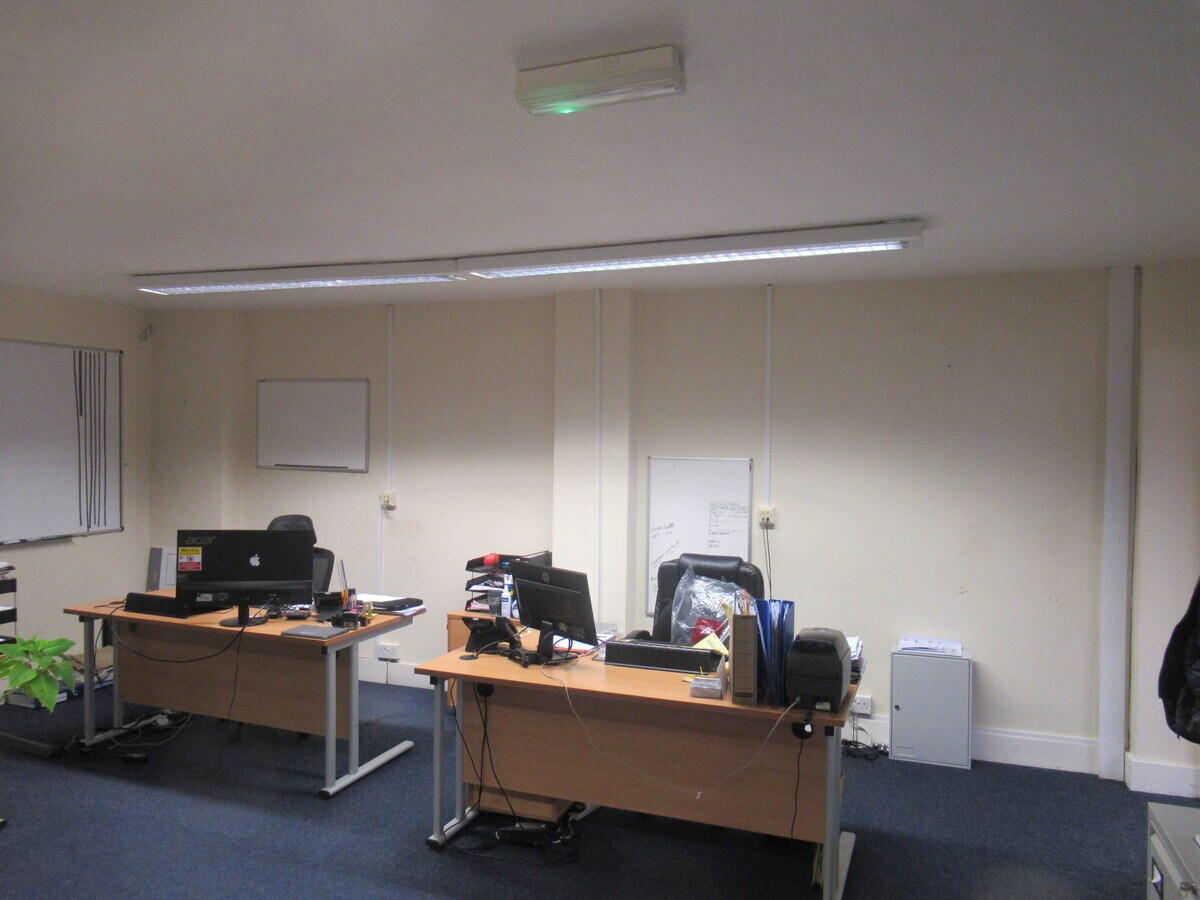 Beverley Way, New Malden, SRY KT3 4PT - Unit 2 - - Interior Photo - Image 2 of 4