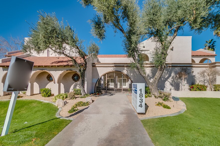 1834 E Baseline Rd, Tempe, AZ à vendre - Photo du bâtiment - Image 1 de 1