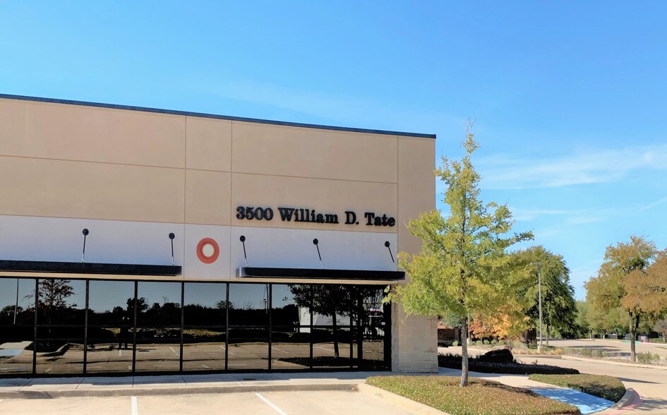 3500 William D Tate Ave, Grapevine, TX à louer - Photo du bâtiment - Image 3 de 6