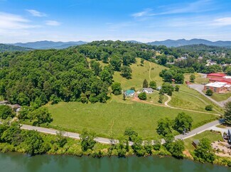 Plus de détails pour 299 Lakeside Dr, Franklin, NC - Terrain à vendre