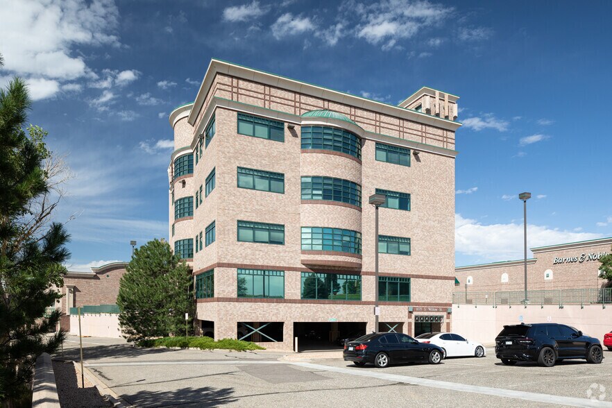8375 S Willow St, Lone Tree, CO à louer - Photo du bâtiment - Image 1 de 5