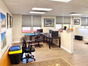 38 Elm St, Westfield, MA à louer Photo intérieure- Image 2 de 8