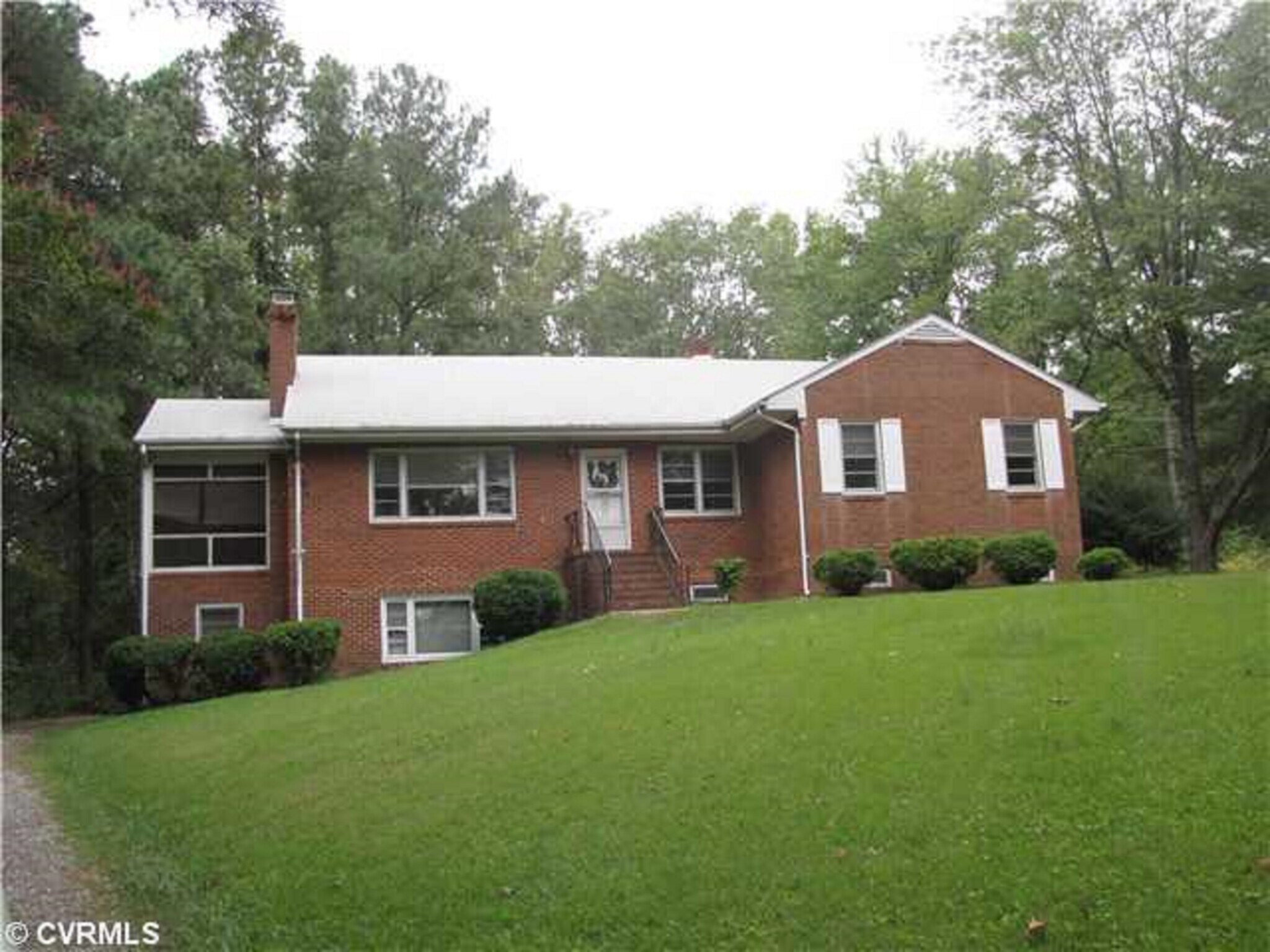 7999 Fast Ln, Mechanicsville, VA à vendre Photo du bâtiment- Image 1 de 7