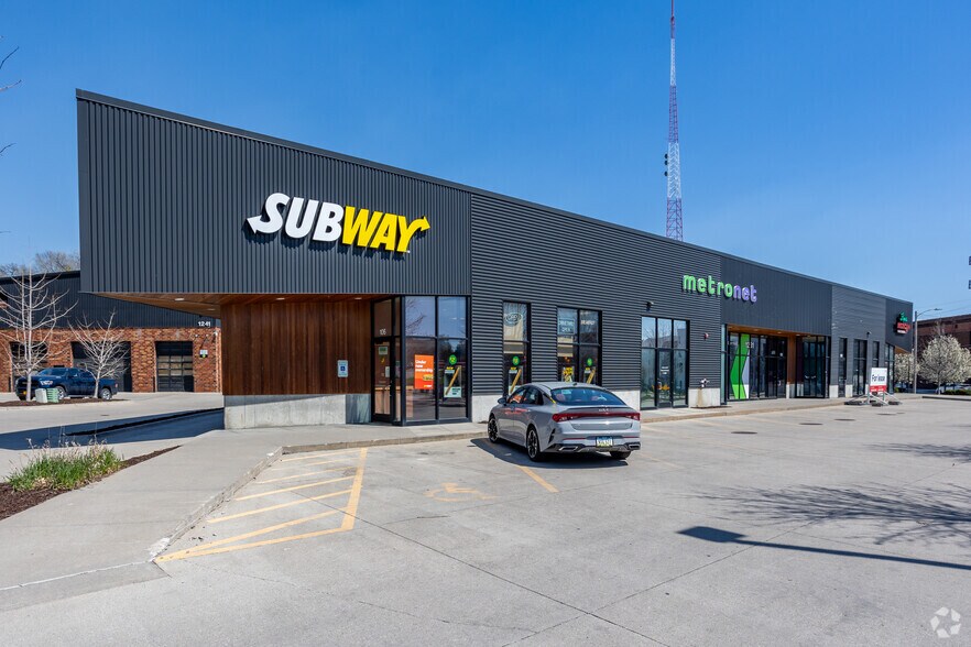 1231 Keosauqua Way, Des Moines, IA à louer - Photo du bâtiment - Image 2 de 6
